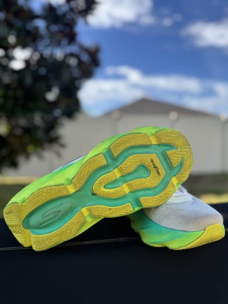 Skechers Aero Burst Goodyear outsole