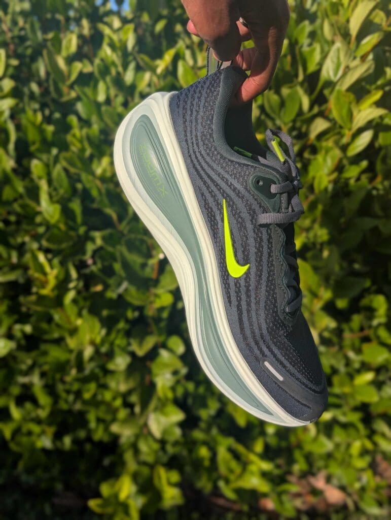 Nike Vomero plus side profile