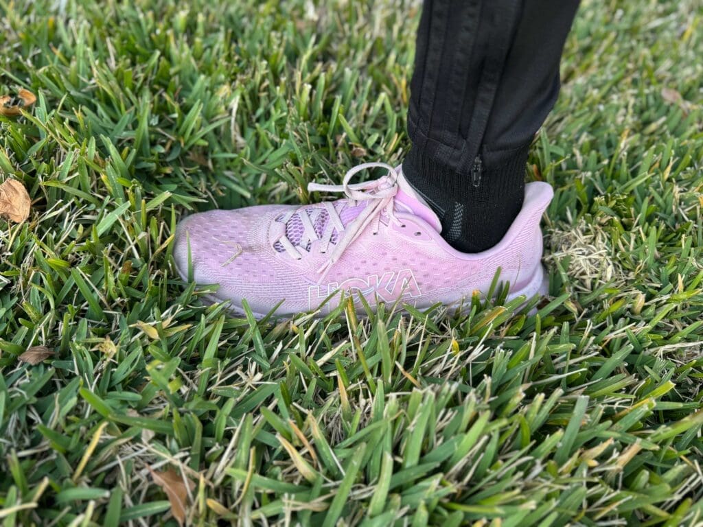 hoka mach 6 on foot