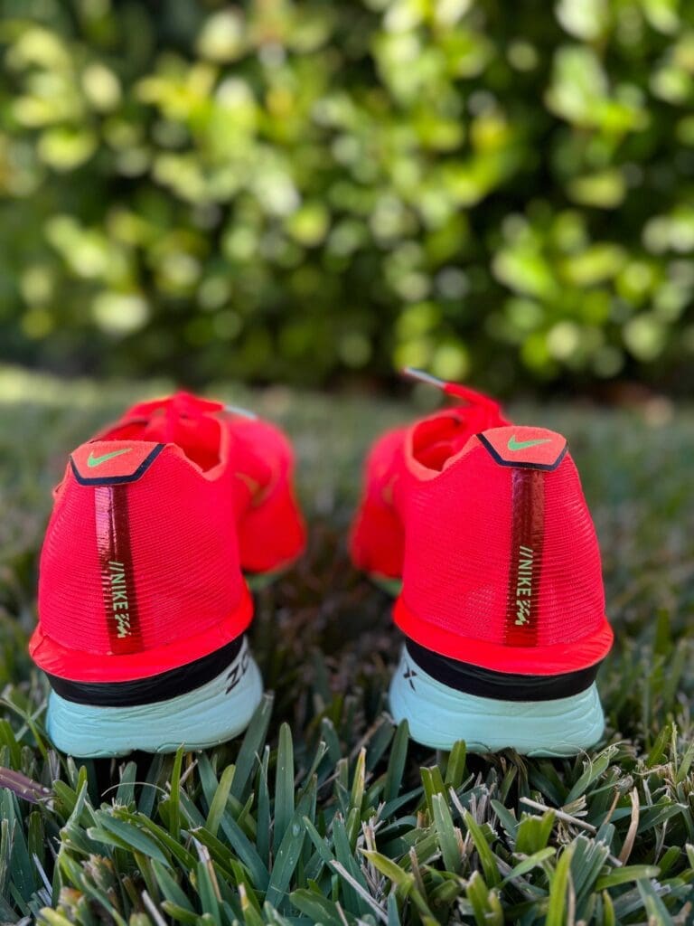Nike vaporfly 4 heel and back of shoe