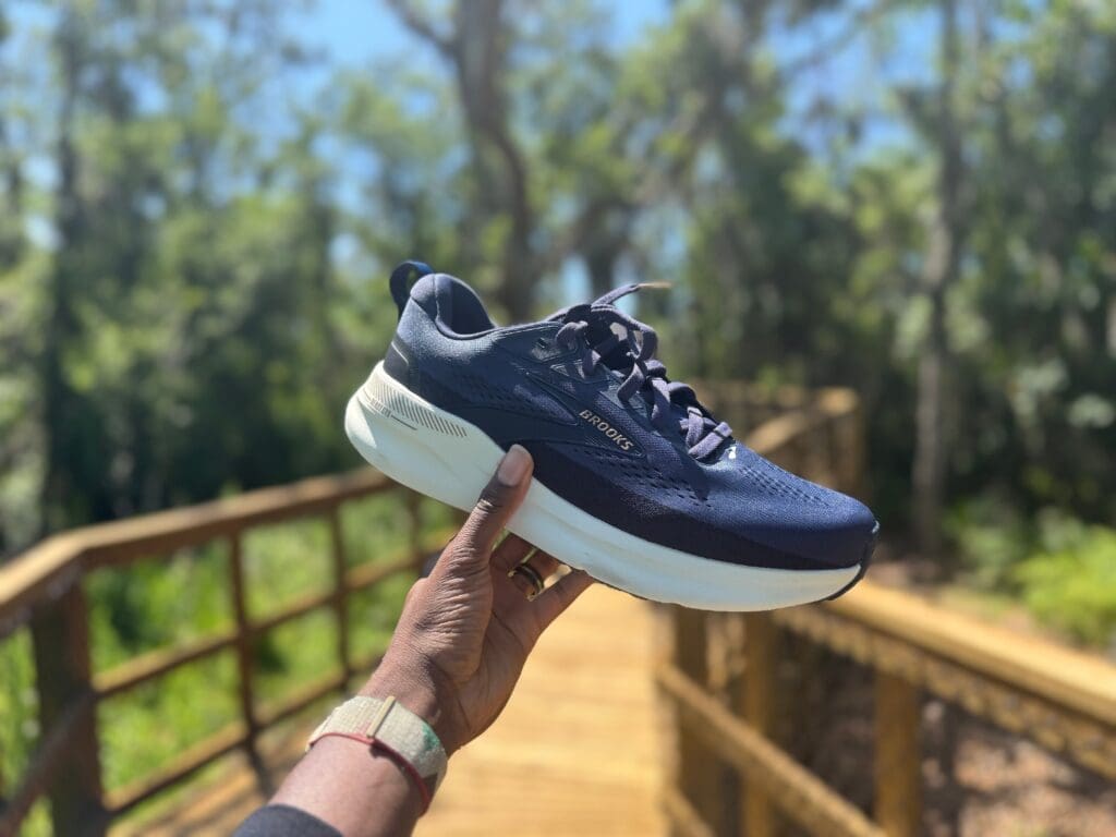 Brooks Beast 26 in hand.