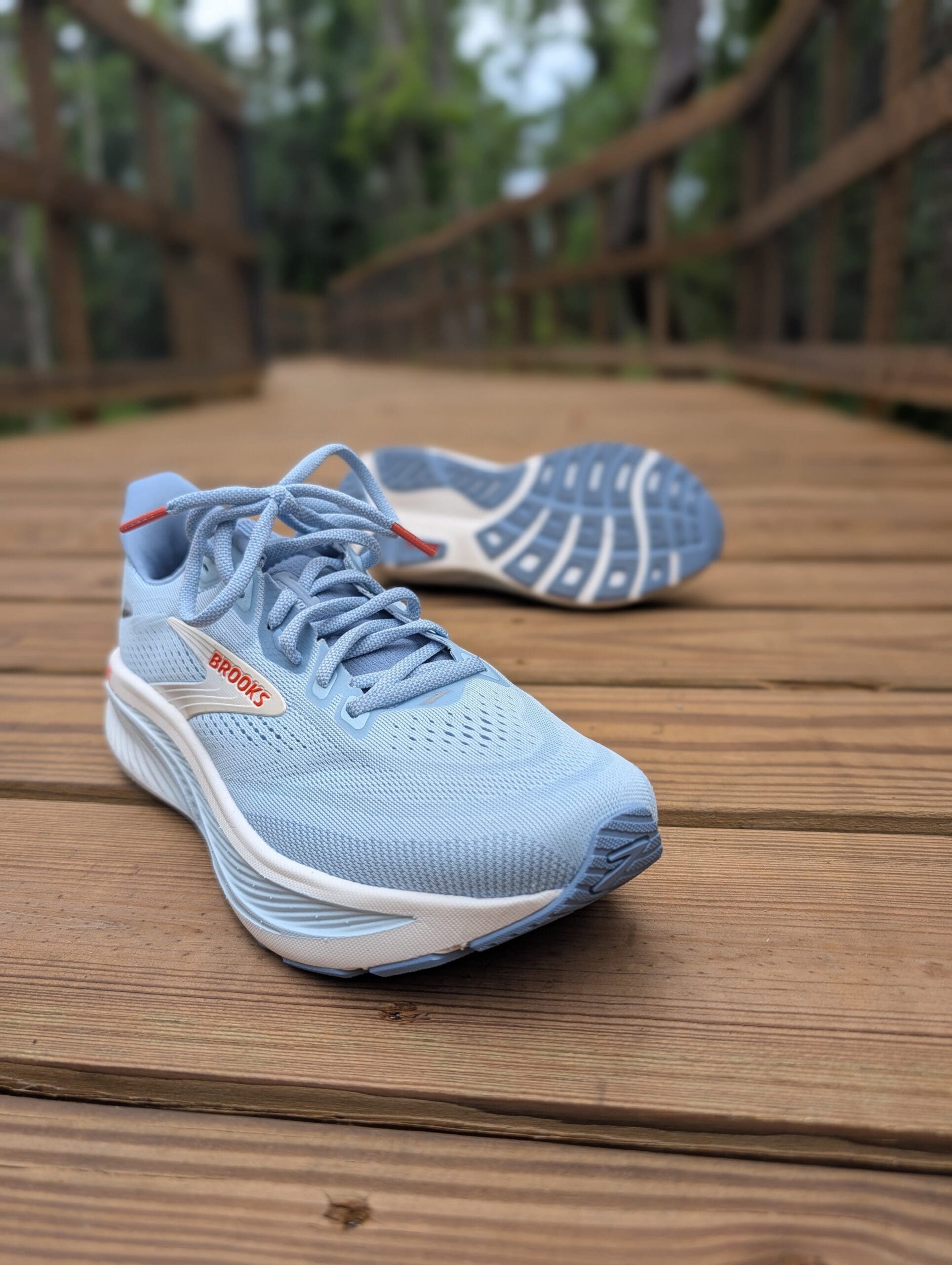 Brooks GHost 18 on bridge 