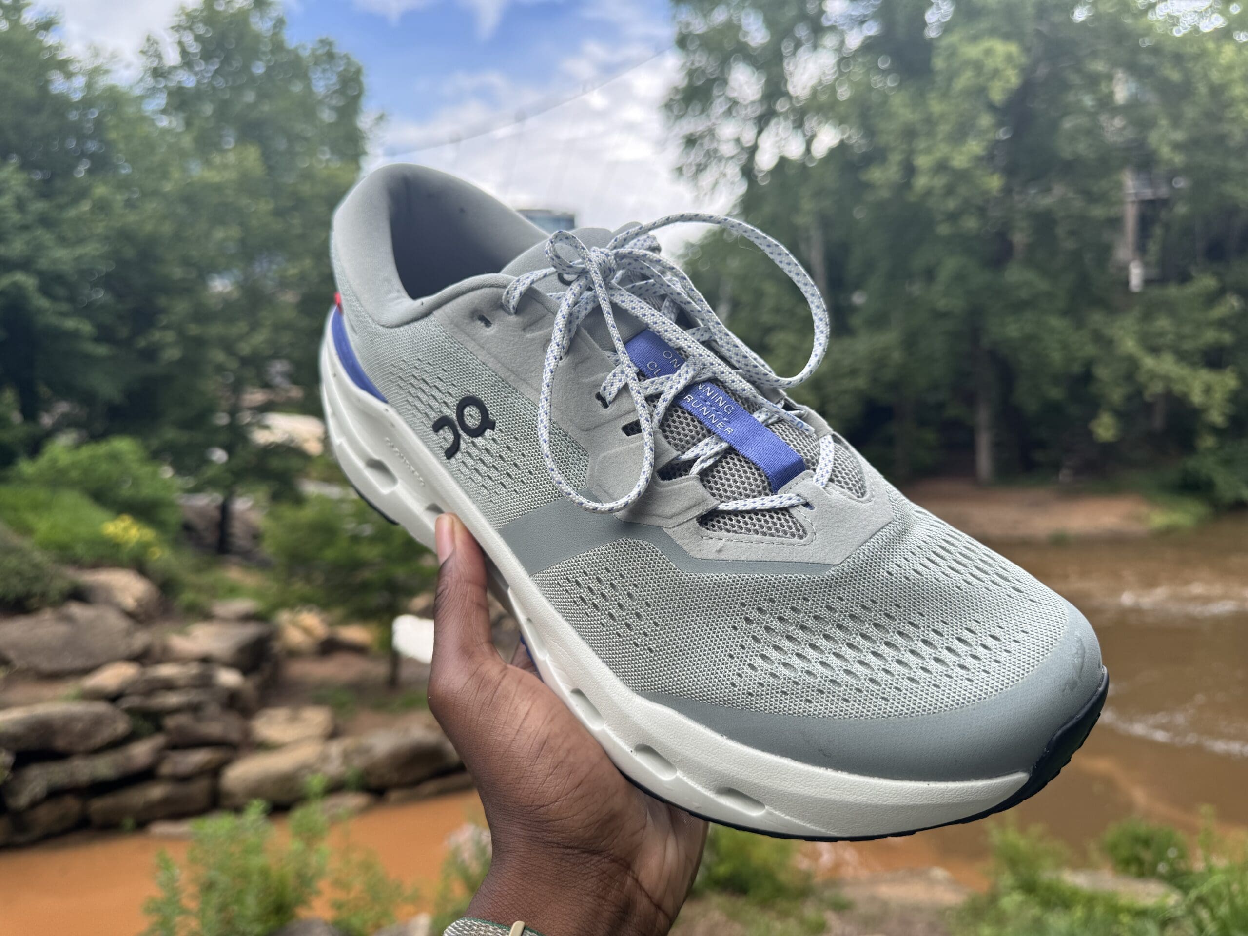 On Cloudrunner 3 in hand