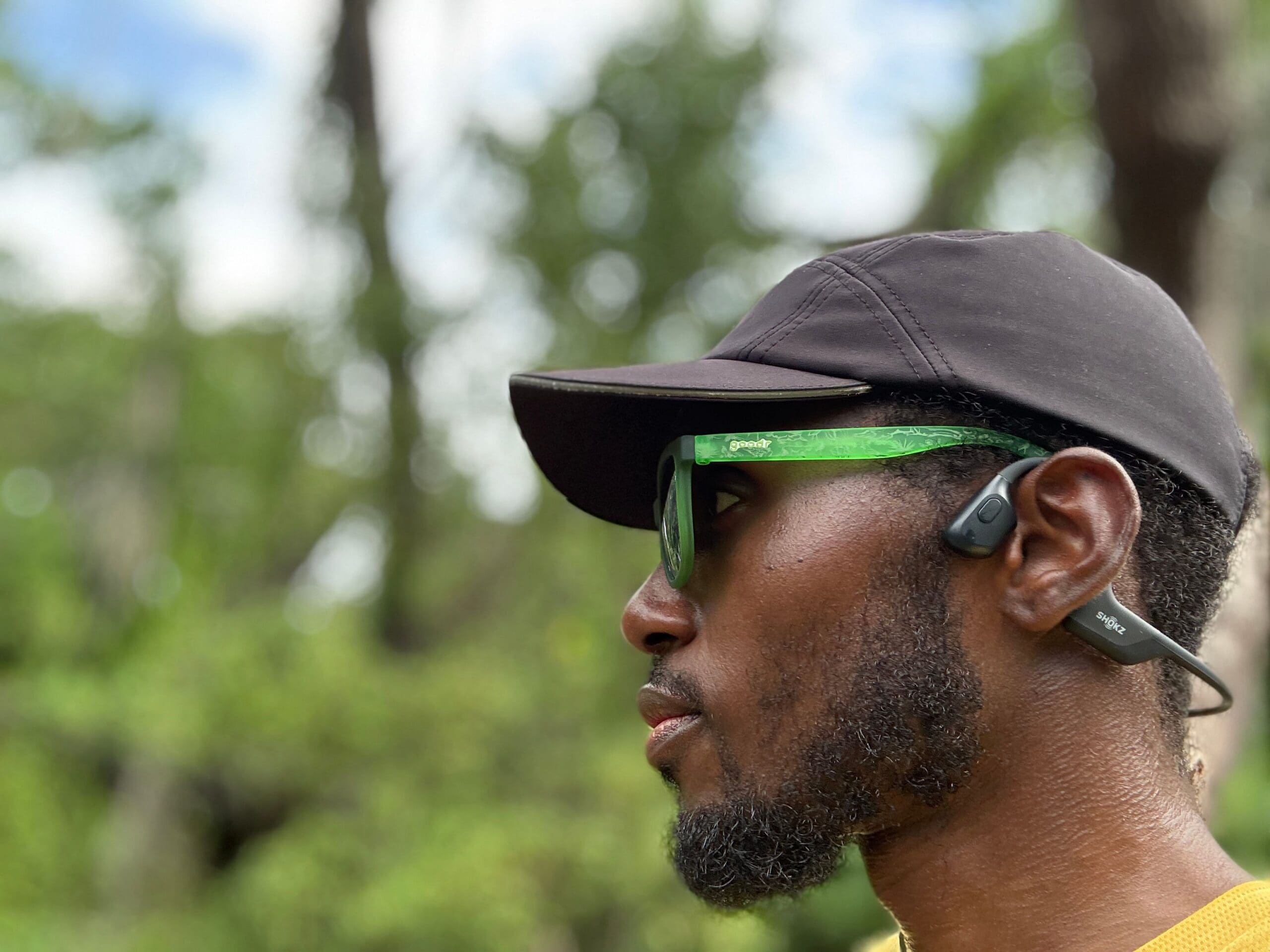 shokz open run pro on model